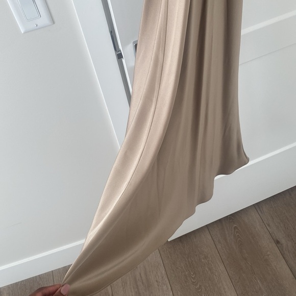 Silk Maison - Mulberry Silk Halter Dress. XS - Picture 5 of 8